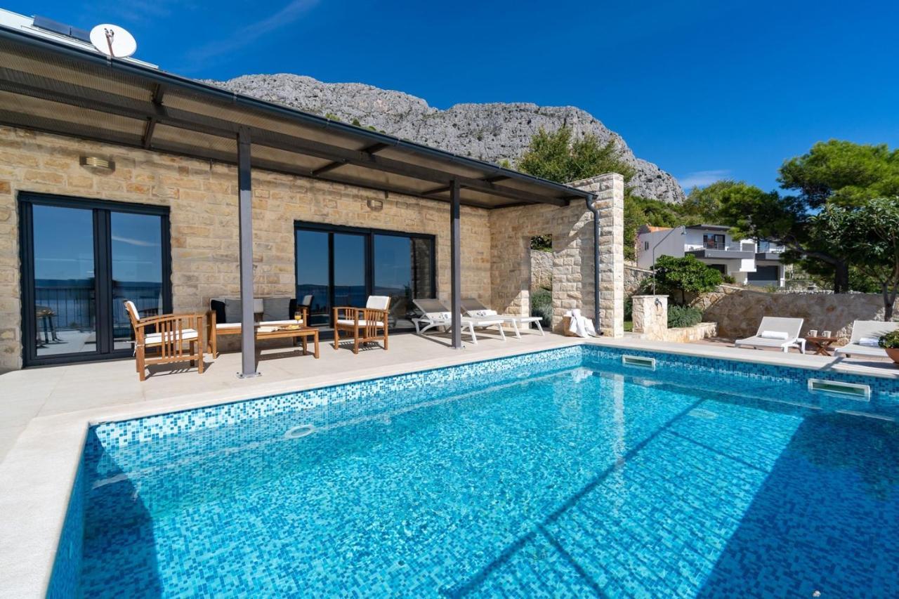 Villa Oslo - Luxury Place With Sea Views & Heated Pool, 300M Far From Sandy Beach Omis Exterior photo