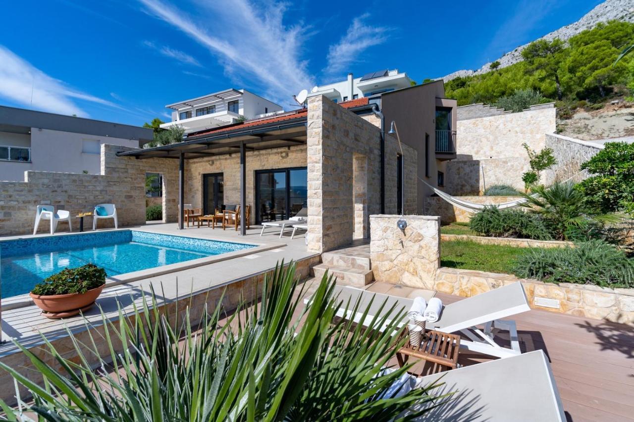 Villa Oslo - Luxury Place With Sea Views & Heated Pool, 300M Far From Sandy Beach Omis Exterior photo