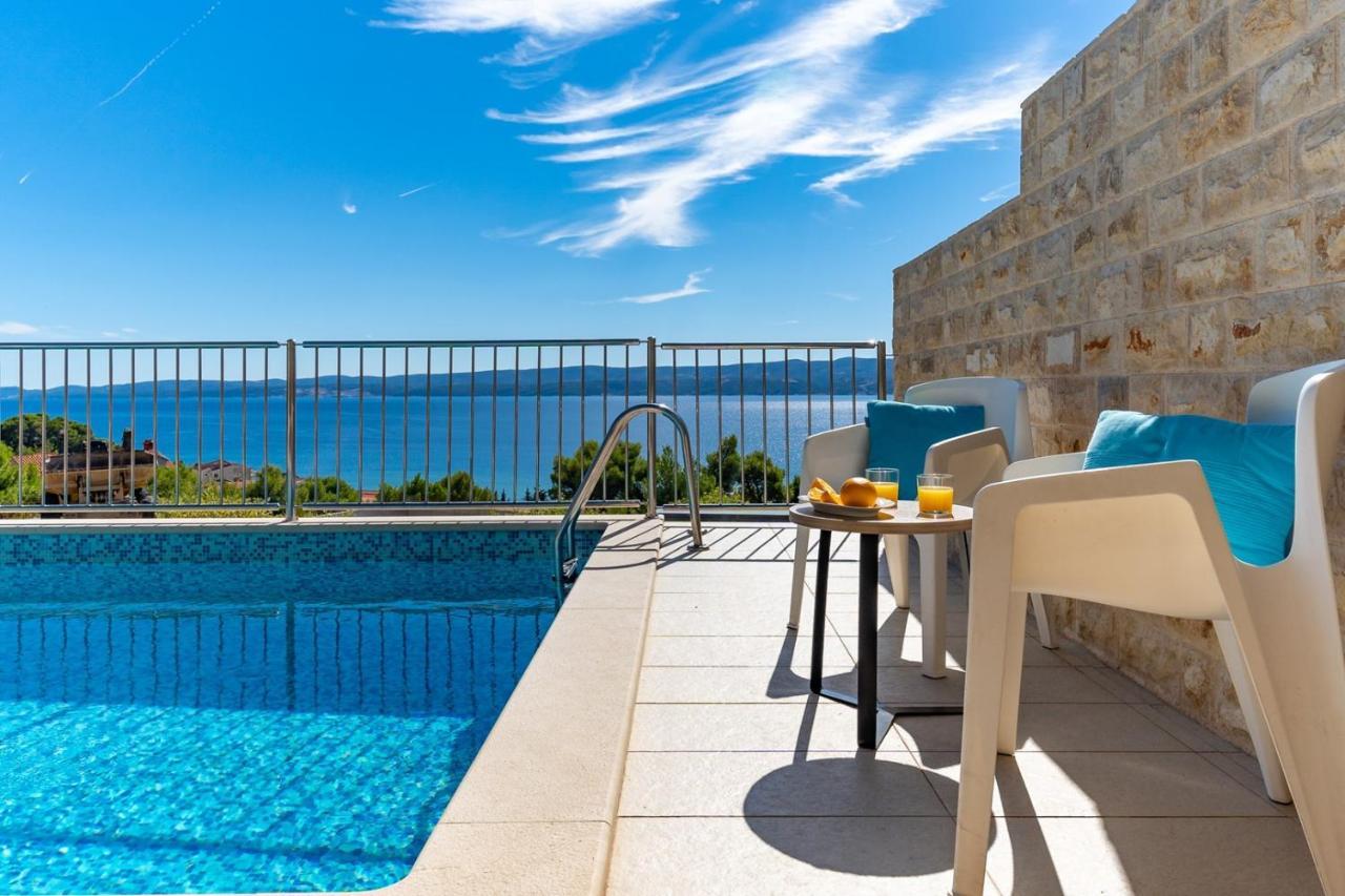 Villa Oslo - Luxury Place With Sea Views & Heated Pool, 300M Far From Sandy Beach Omis Exterior photo